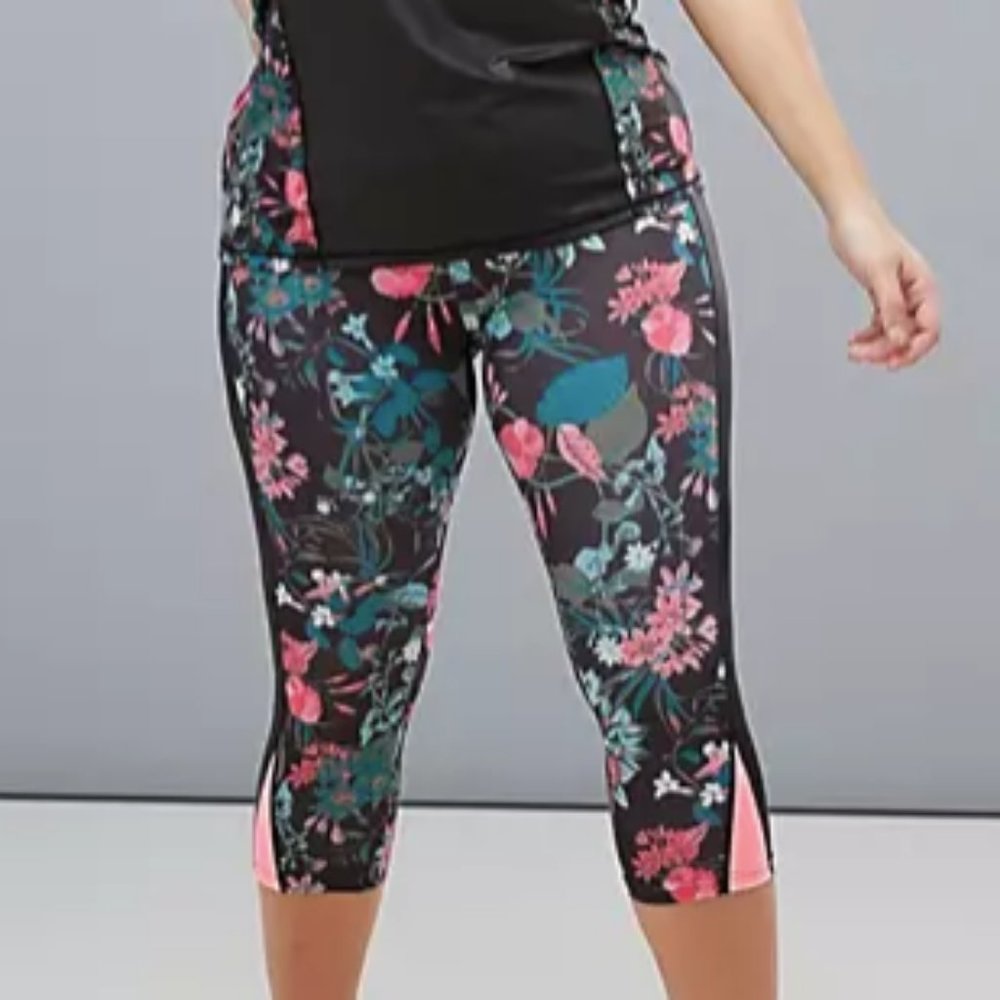 Only Play Plus Tropical Print Breathable Crop Leggings